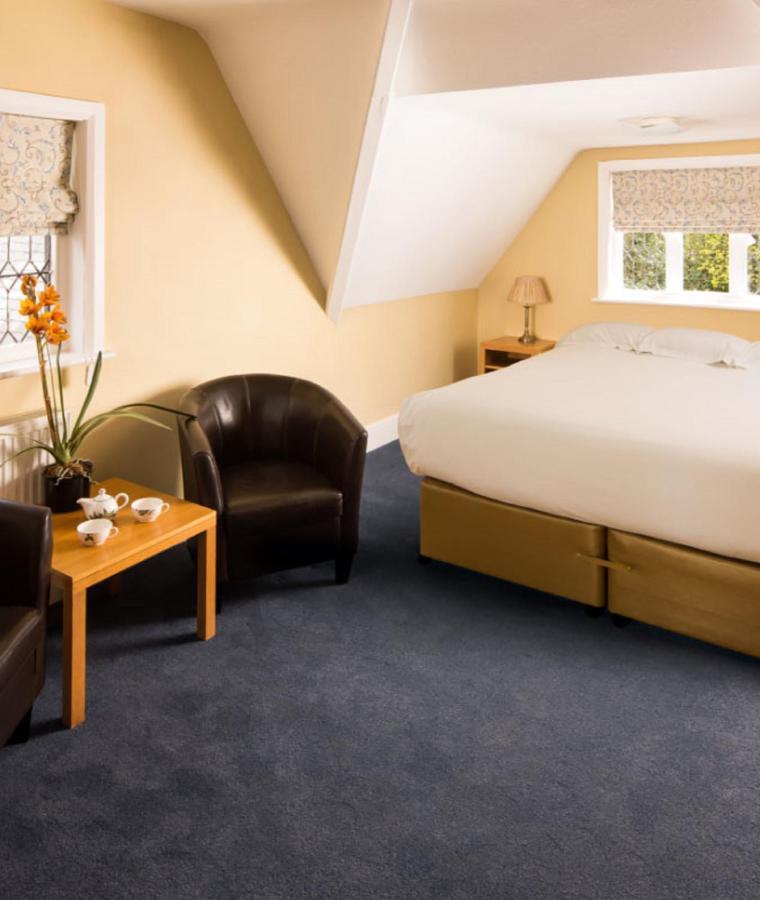 The Inn At Woodhall Spa Exterior photo